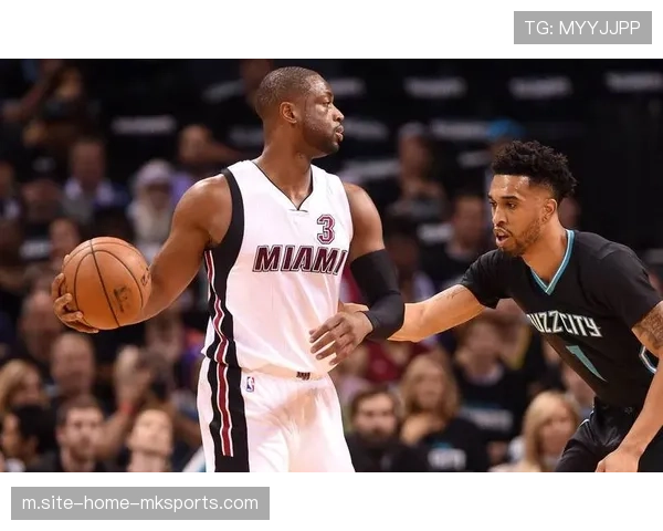 热火利用黄蜂末节失误转换得分 防守反击体系在关键时刻建立优势